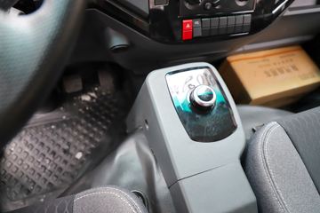 �������ó�����S100 4X2 ���綯����ʽ������ ����ʱ��140.95kWhͼƬ