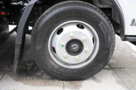 智云S100&nbsp;电动垃圾车底盘图片