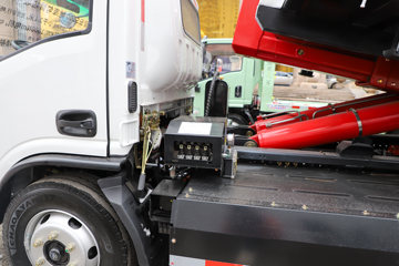 �������ó�����S100 4X2 ���綯����ʽ������ ����ʱ��140.95kWhͼƬ