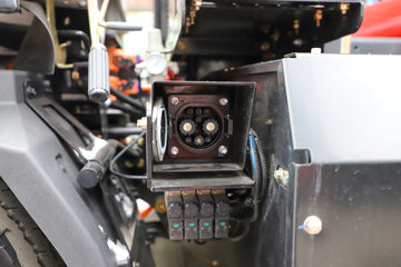 �������ó�����S100 4X2 ���綯����ʽ������ ����ʱ��140.95kWhͼƬ