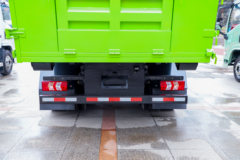 陕汽商用车智云S100 4X2 纯电动勾臂式垃圾车 宁德时代140.95kWh