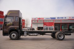 青岛解放 JK6 320马力 4X2 6.75米仓栅式载货车 青岛解放 JK6 320马力 4X2 6.75米仓栅式载货车