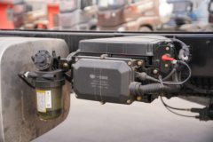 青岛解放 JK6 320马力 4X2 6.75米仓栅式载货车 青岛解放 JK6 320马力 4X2 6.75米仓栅式载货车