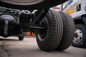 ��Ż�6G 2.5L���� 185���� ��ʿ��8�� 4.16�׵��Ų�դʽ�ῨͼƬ