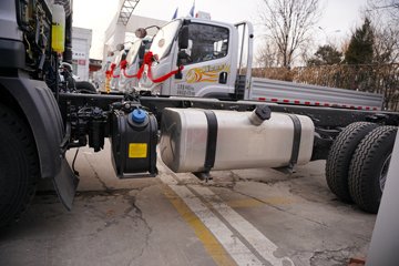 ��Ż�6G 2.5L���� 185���� ��ʿ��8�� 4.16�׵��Ų�դʽ�ῨͼƬ