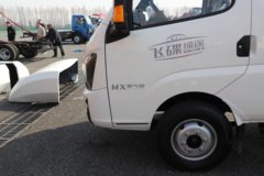 飞碟缔途MX 2L CNG 122马力 万里扬5档 3.08米双排栏板轻卡 飞碟缔途MX 2L CNG 122马力 万里扬5档 3.08米双排栏板轻卡
