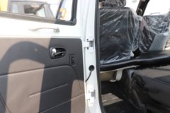 飞碟缔途MX 2L CNG 122马力 万里扬5档 3.08米双排栏板轻卡 飞碟缔途MX 2L CNG 122马力 万里扬5档 3.08米双排栏板轻卡