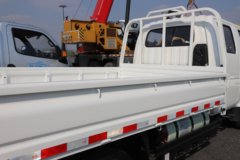 飞碟缔途MX 2L CNG 122马力 万里扬5档 3.08米双排栏板轻卡 飞碟缔途MX 2L CNG 122马力 万里扬5档 3.08米双排栏板轻卡