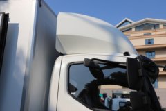 飞碟EW7 4X2 4.16米单排纯电动冷藏车 宁德时代140kWh