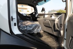 飞碟EW7 4X2 4.16米单排纯电动冷藏车 宁德时代140kWh