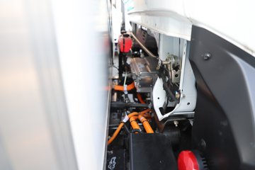 �ɵ�EW7 4X2 4.16�׵��Ŵ��綯��س� ����ʱ��140kWhͼƬ