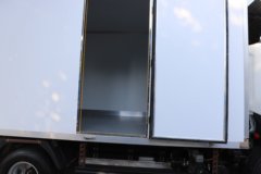 飞碟EW7 4X2 4.16米单排纯电动冷藏车 宁德时代140kWh