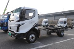 飞碟EW7 气刹 4.16米单排纯电动厢式轻卡 宁德时代140.41kWh 飞碟EW7 气刹 4.16米单排纯电动厢式轻卡 宁德时代140.41kWh