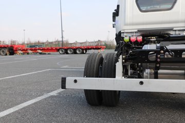 �ɵ�EW7 ��ɲ 4.16�׵��Ŵ��綯��ʽ�Ῠ ����ʱ��140.41kWhͼƬ