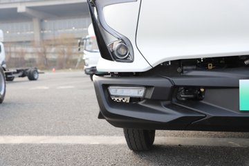 �ɵ�EW7 ��ɲ 4.16�׵��Ŵ��綯��ʽ�Ῠ ����ʱ��140.41kWhͼƬ