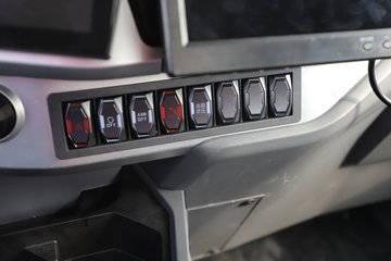 �ɵ�EW7 ��ɲ 4.16�׵��Ŵ��綯��ʽ�Ῠ ����ʱ��140.41kWhͼƬ