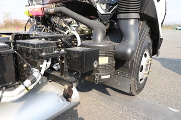 �ɵ�EW7 ��ɲ 4.16�׵��Ŵ��綯��ʽ�Ῠ ����ʱ��140.41kWhͼƬ