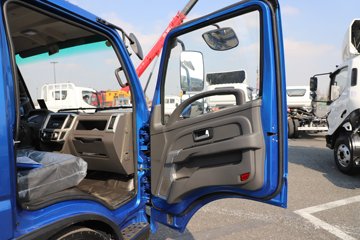 �ɵ��³�V6 2.5L���� 176���� 10�� ��ɲ 4.15�׵��������ῨͼƬ