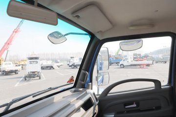 �ɵ��³�V6 2.5L���� 176���� 10�� ��ɲ 4.15�׵��������ῨͼƬ