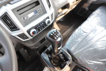 �ɵ��³�V6 2.5L���� 176���� 10�� ��ɲ 4.15�׵��������ῨͼƬ