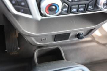 �ɵ��³�V6 2.5L���� 176���� 10�� ��ɲ 4.15�׵��������ῨͼƬ