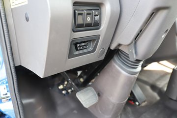 �ɵ��³�V6 2.5L���� 176���� 10�� ��ɲ 4.15�׵��������ῨͼƬ