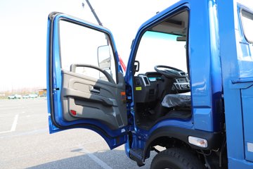 �ɵ��³�V6 2.5L���� 176���� 10�� ��ɲ 4.15�׵��������ῨͼƬ