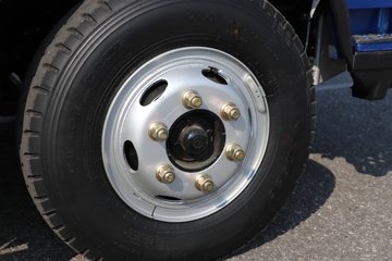 �ɵ��³�V6 2.5L���� 176���� 10�� ��ɲ 4.15�׵��������ῨͼƬ