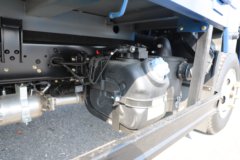 飞碟奥驰V6 2.5L柴油 176马力 10档 气刹 4.15米单排栏板轻卡