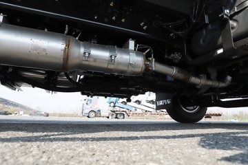 �ɵ��³�V6 2.5L���� 176���� 10�� ��ɲ 4.15�׵��������ῨͼƬ