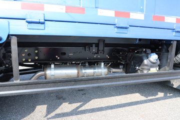 �ɵ��³�V6 2.5L���� 176���� 10�� ��ɲ 4.15�׵��������ῨͼƬ