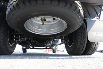 �ɵ��³�V6 2.5L���� 176���� 10�� ��ɲ 4.15�׵��������ῨͼƬ