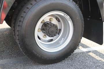 �ɵ��³�V6 2.5L���� 176���� 10�� ��ɲ 4.15�׵��������ῨͼƬ