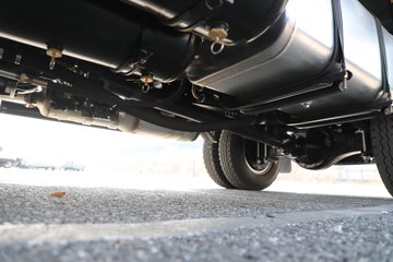 �ɵ��³�V6 2.5L���� 176���� 10�� ��ɲ 4.15�׵��������ῨͼƬ