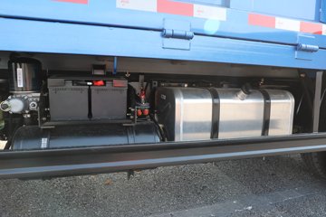 �ɵ��³�V6 2.5L���� 176���� 10�� ��ɲ 4.15�׵��������ῨͼƬ