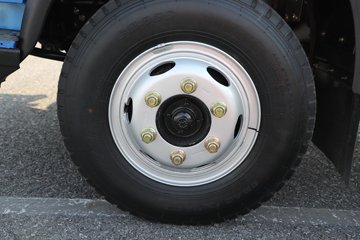 �ɵ��³�V6 2.5L���� 176���� 10�� ��ɲ 4.15�׵��������ῨͼƬ