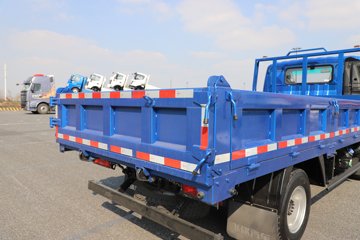 �ɵ��³�V6 2.5L���� 176���� 10�� ��ɲ 4.15�׵��������ῨͼƬ