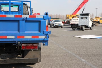 �ɵ��³�V6 2.5L���� 176���� 10�� ��ɲ 4.15�׵��������ῨͼƬ