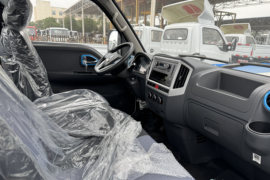 T5E&nbsp;电动载货车驾驶室图片