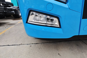 �����ǵ¿�SITRAK G7M 6X4 ���綯ǣ���� ����ʱ��400kWhͼƬ