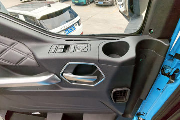 �����ǵ¿�SITRAK G7M 6X4 ���綯ǣ���� ����ʱ��400kWhͼƬ