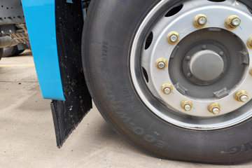 �����ǵ¿�SITRAK G7M 6X4 ���綯ǣ���� ����ʱ��400kWhͼƬ