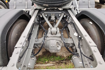 �����ǵ¿�SITRAK G7M 6X4 ���綯ǣ���� ����ʱ��400kWhͼƬ