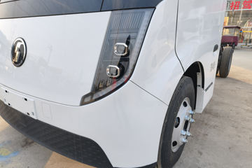 ������������ ��ɲ �߶� 4.15�׵��Ŵ��綯��ʽ�Ῠ ����ʱ��120.27kWhͼƬ