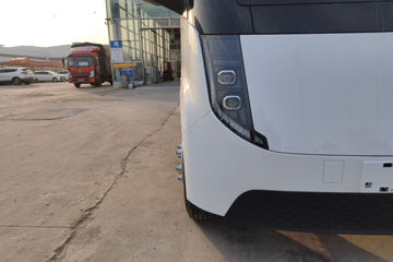 ������������ ��ɲ �߶� 4.15�׵��Ŵ��綯��ʽ�Ῠ ����ʱ��120.27kWhͼƬ