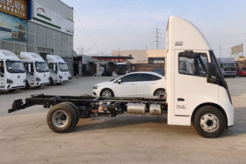 ������������ ��ɲ �߶� 4.15�׵��Ŵ��綯��ʽ�Ῠ ����ʱ��120.27kWhͼƬ