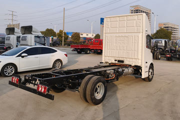 ������������ ��ɲ �߶� 4.15�׵��Ŵ��綯��ʽ�Ῠ ����ʱ��120.27kWhͼƬ