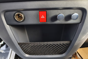 ������������ ��ɲ �߶� 4.15�׵��Ŵ��綯��ʽ�Ῠ ����ʱ��120.27kWhͼƬ