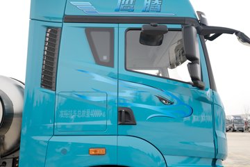 ���ӥ�� 15L LNG 600���� 6X4 һ�����12�� AMT�Զ��� ǣ����ͼƬ