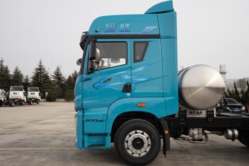 ���ӥ�� 15L LNG 600���� 6X4 һ�����12�� AMT�Զ��� ǣ����ͼƬ